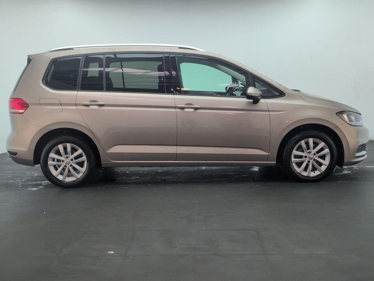 Used Volkswagen Touran 2019 for sale - 76423137: Photo 9