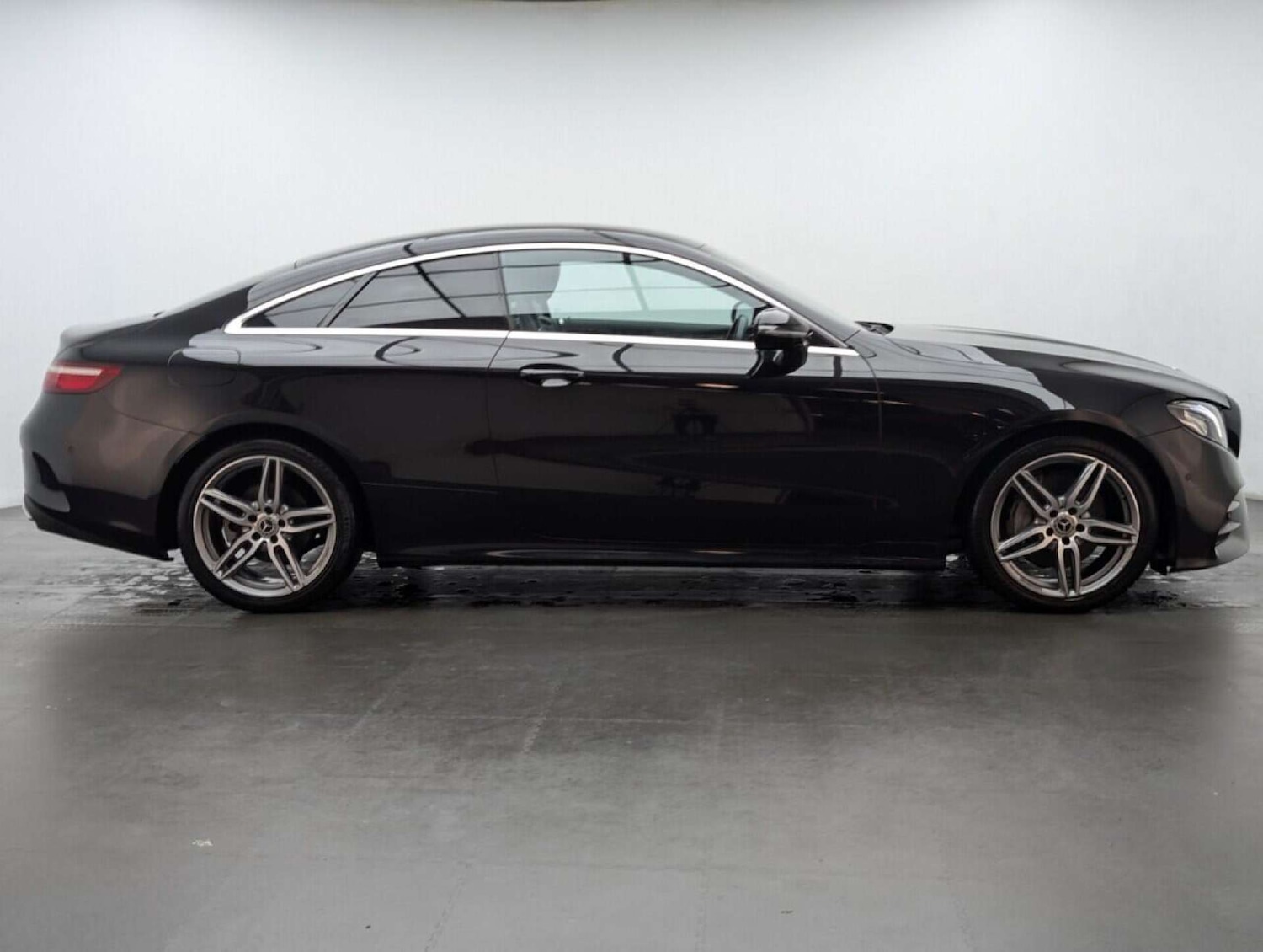 Used Mercedes-Benz E Class 2019 for sale - 77713659: Photo 9