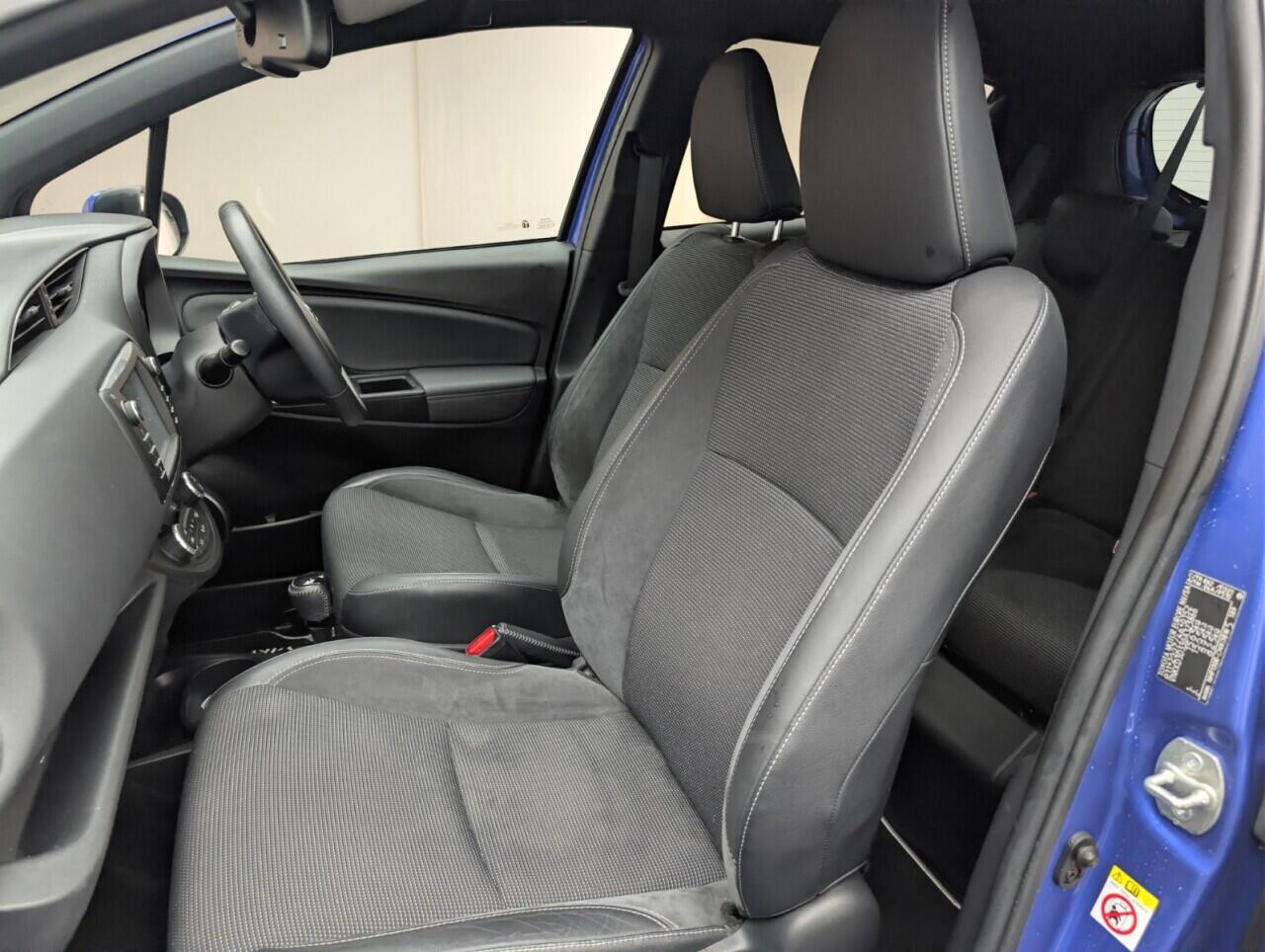 Used Toyota Yaris 2017 for sale - 77144014: Photo 25