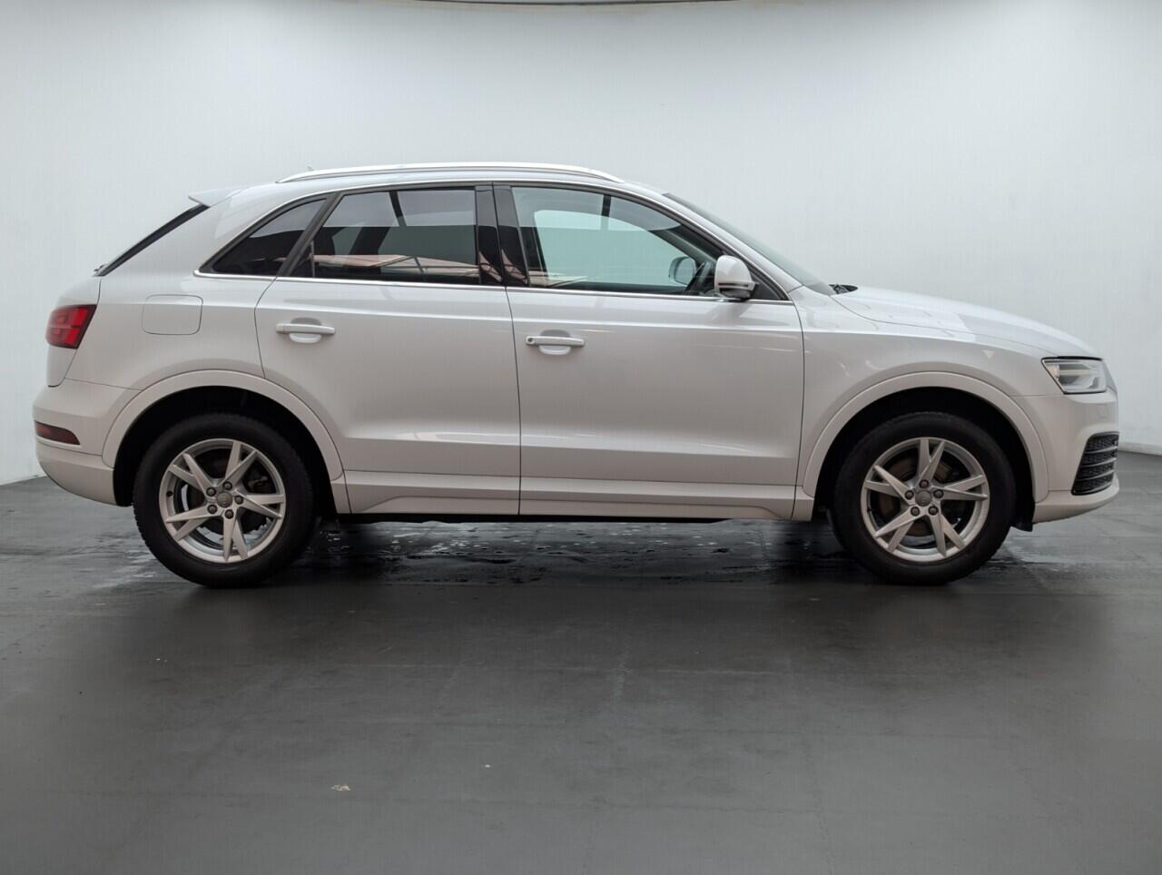 Used Audi Q3 2018 for sale - 76423056: Photo 9