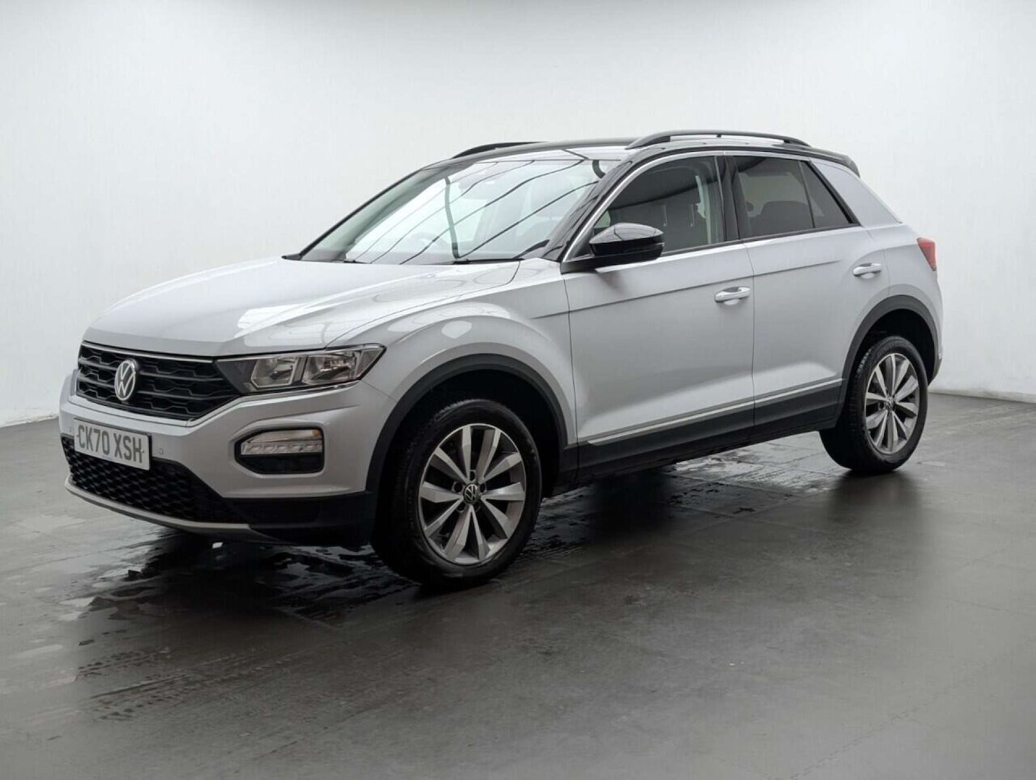 Used Volkswagen T-Roc 2020 for sale - 77762275: Photo 4