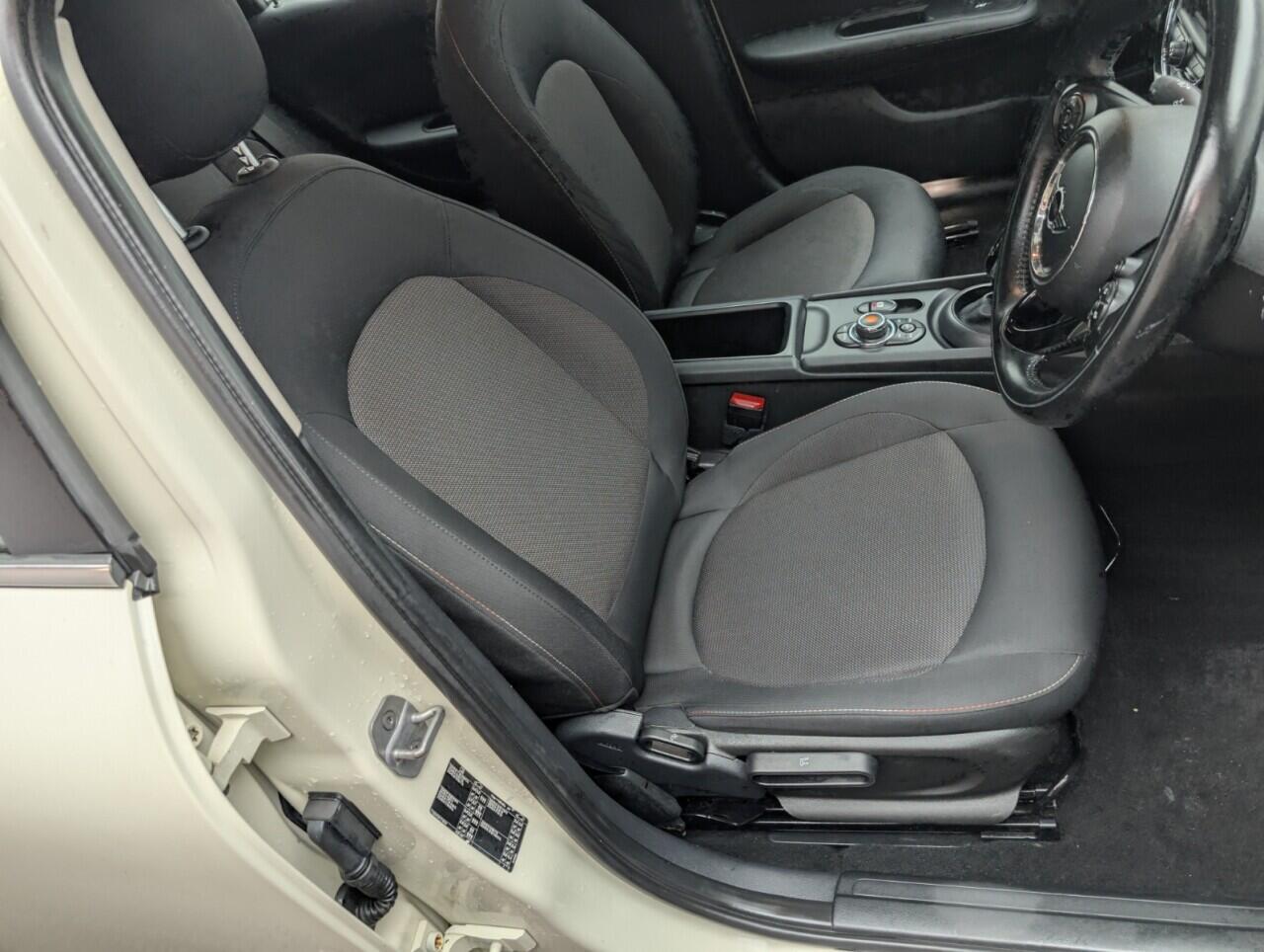 Used MINI Clubman 2018 for sale - 76423889: Photo 11