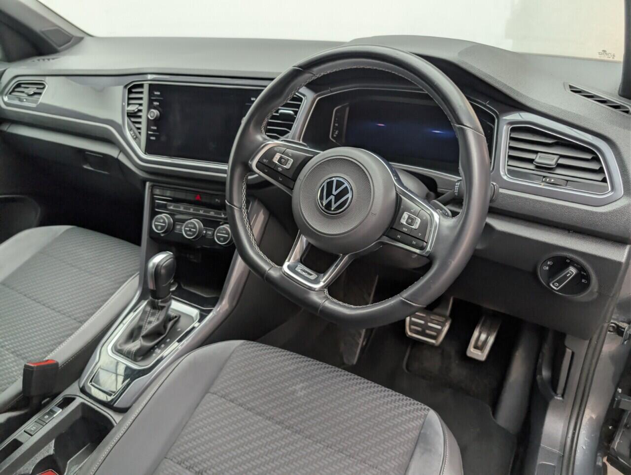 Used Volkswagen T-Roc 2021 for sale - 76735217: Photo 23