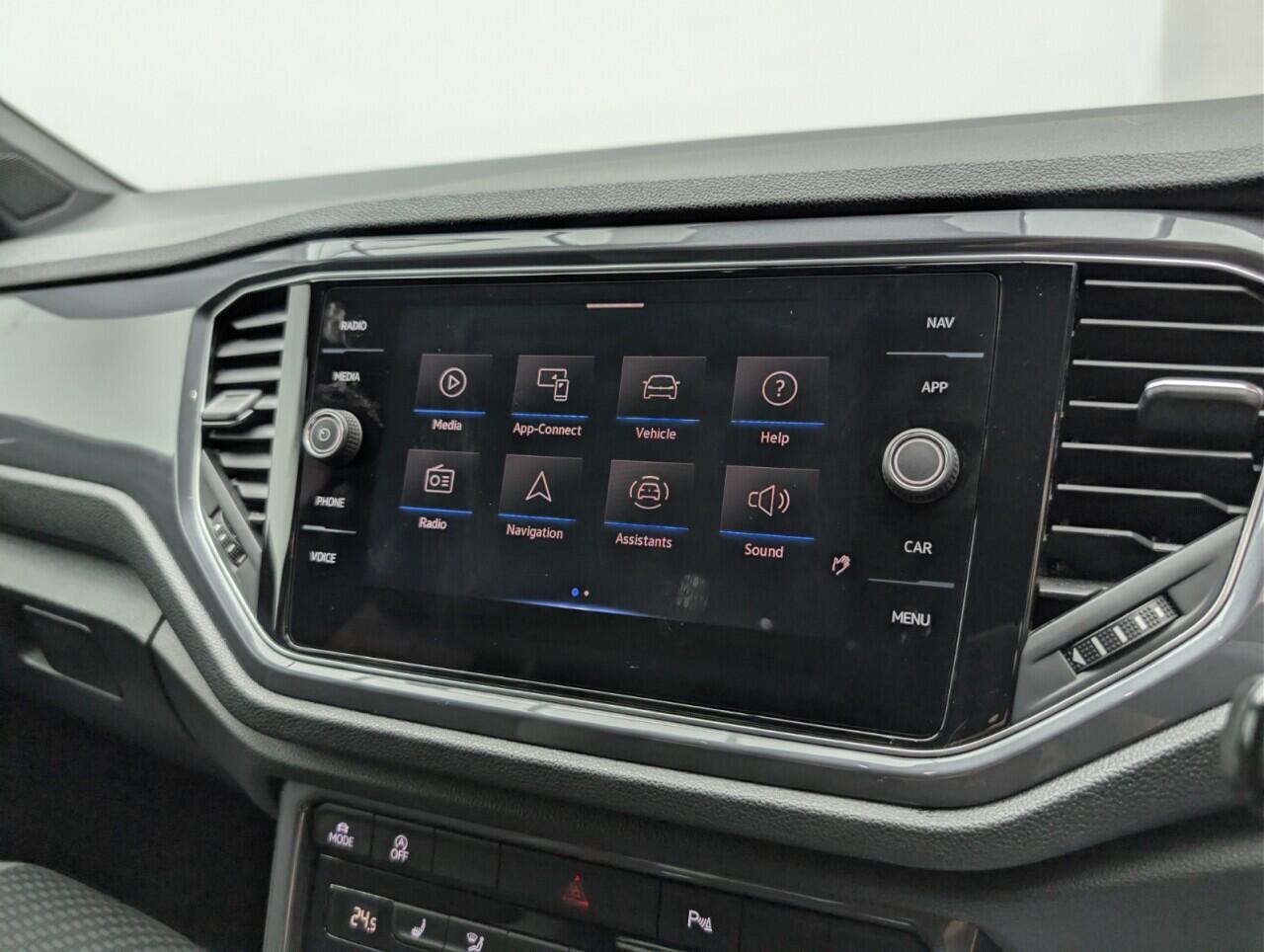 Used Volkswagen T-Roc 2021 for sale - 76735217: Photo 26