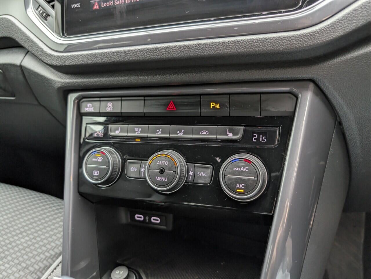 Used Volkswagen T-Roc 2021 for sale - 76735217: Photo 28