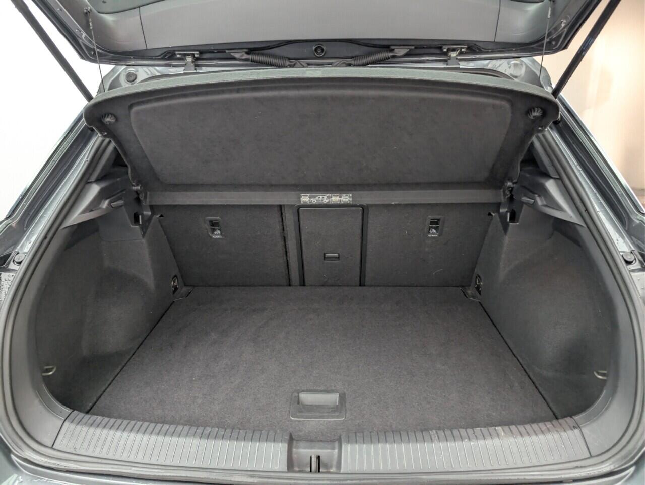 Used Volkswagen T-Roc 2021 for sale - 76735217: Photo 38