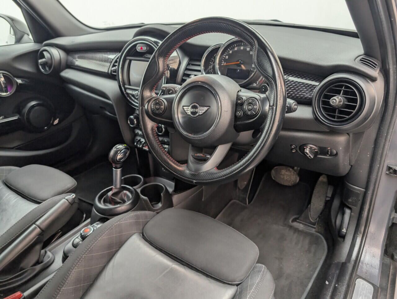 Used MINI Hatch 2018 for sale - 77683538: Photo 10