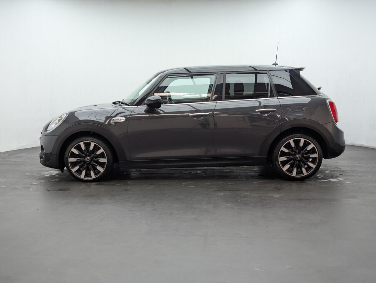 Used MINI Hatch 2018 for sale - 77683538: Photo 5