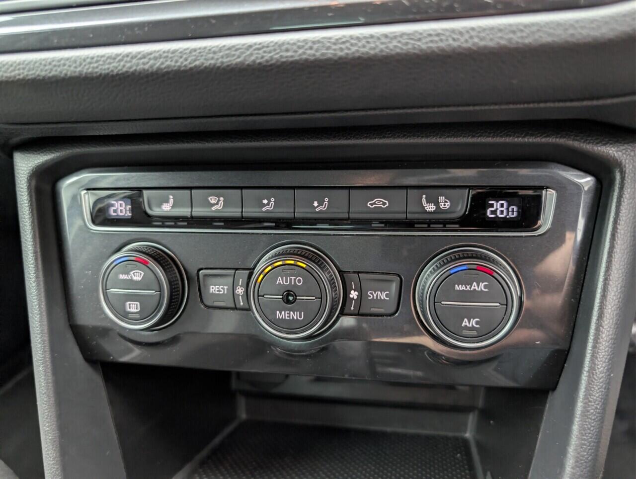 Used Volkswagen Tiguan 2016 for sale - 77537482: Photo 16