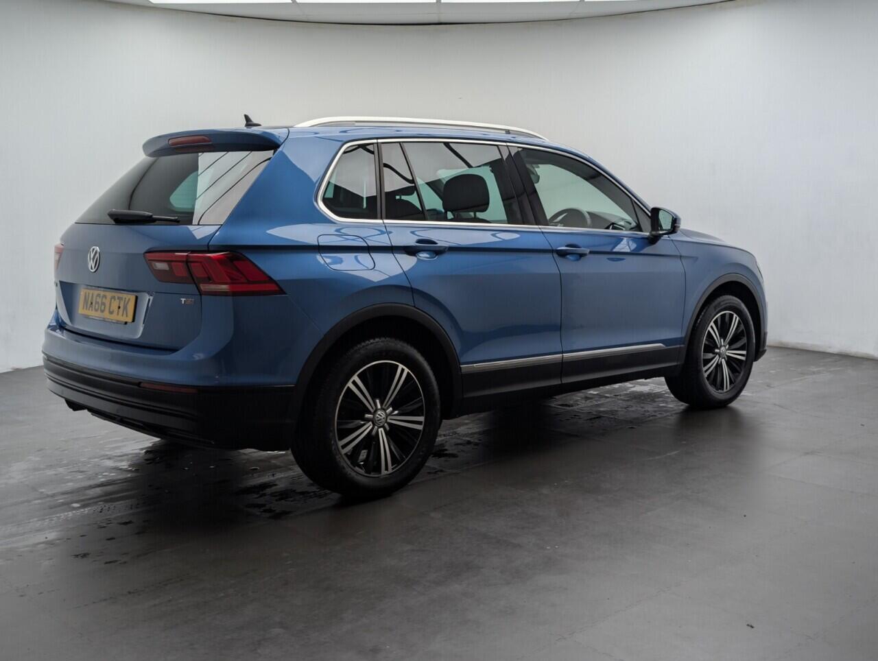 Used Volkswagen Tiguan 2016 for sale - 77537482: Photo 8