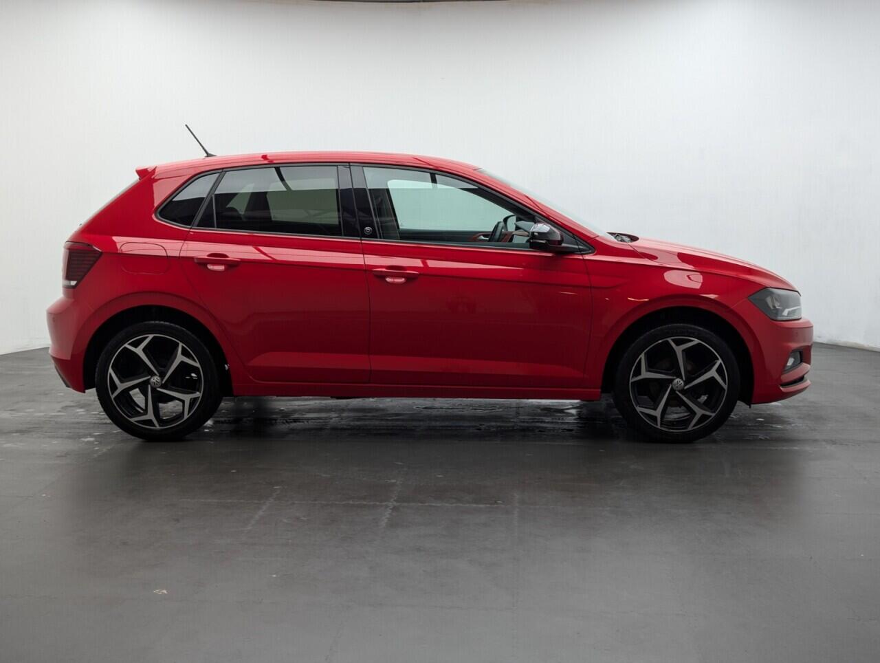 Used Volkswagen Polo 2019 for sale - 76942583: Photo 9