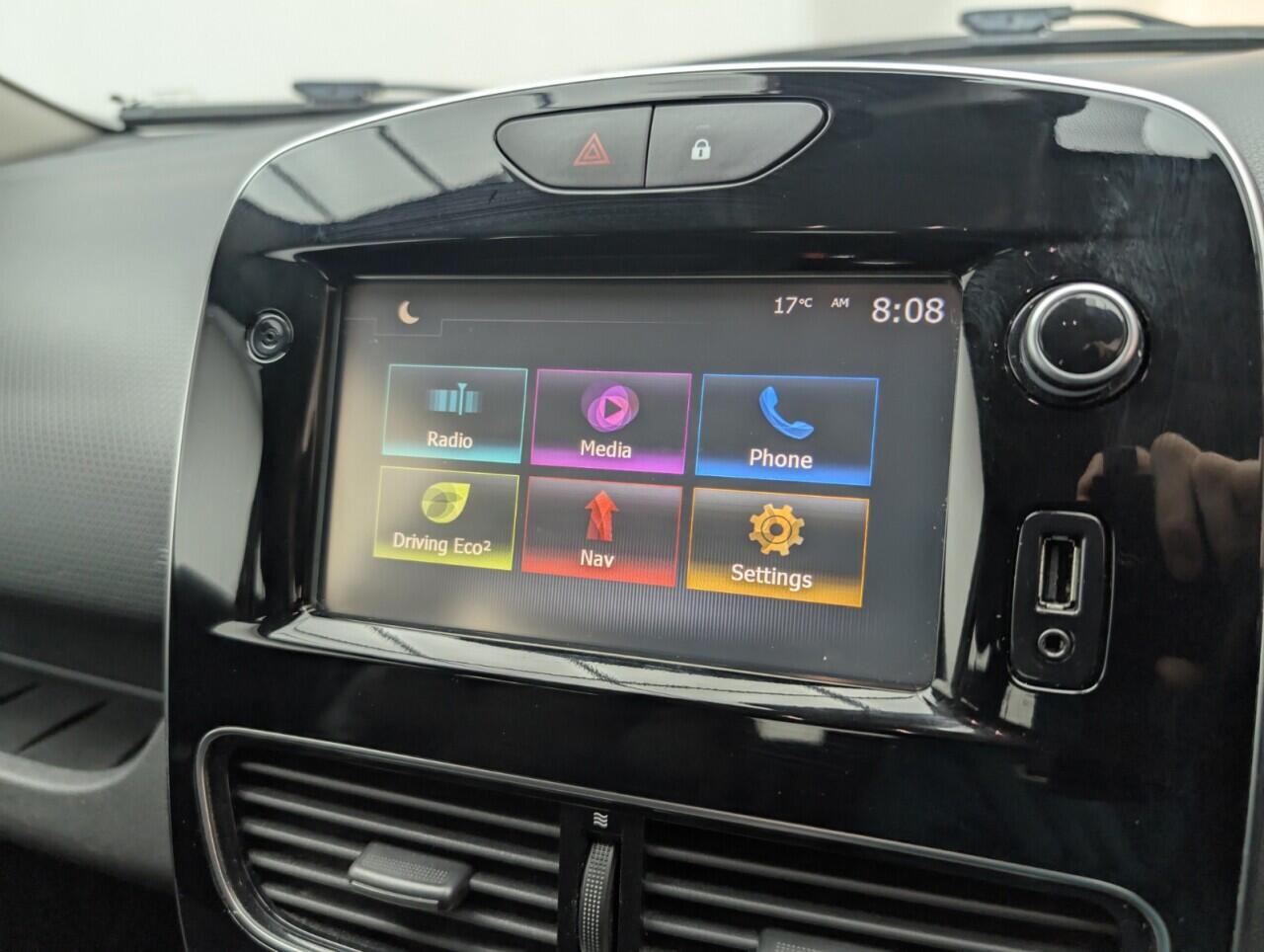 Used Renault Clio 2017 for sale - 76425605: Photo 14