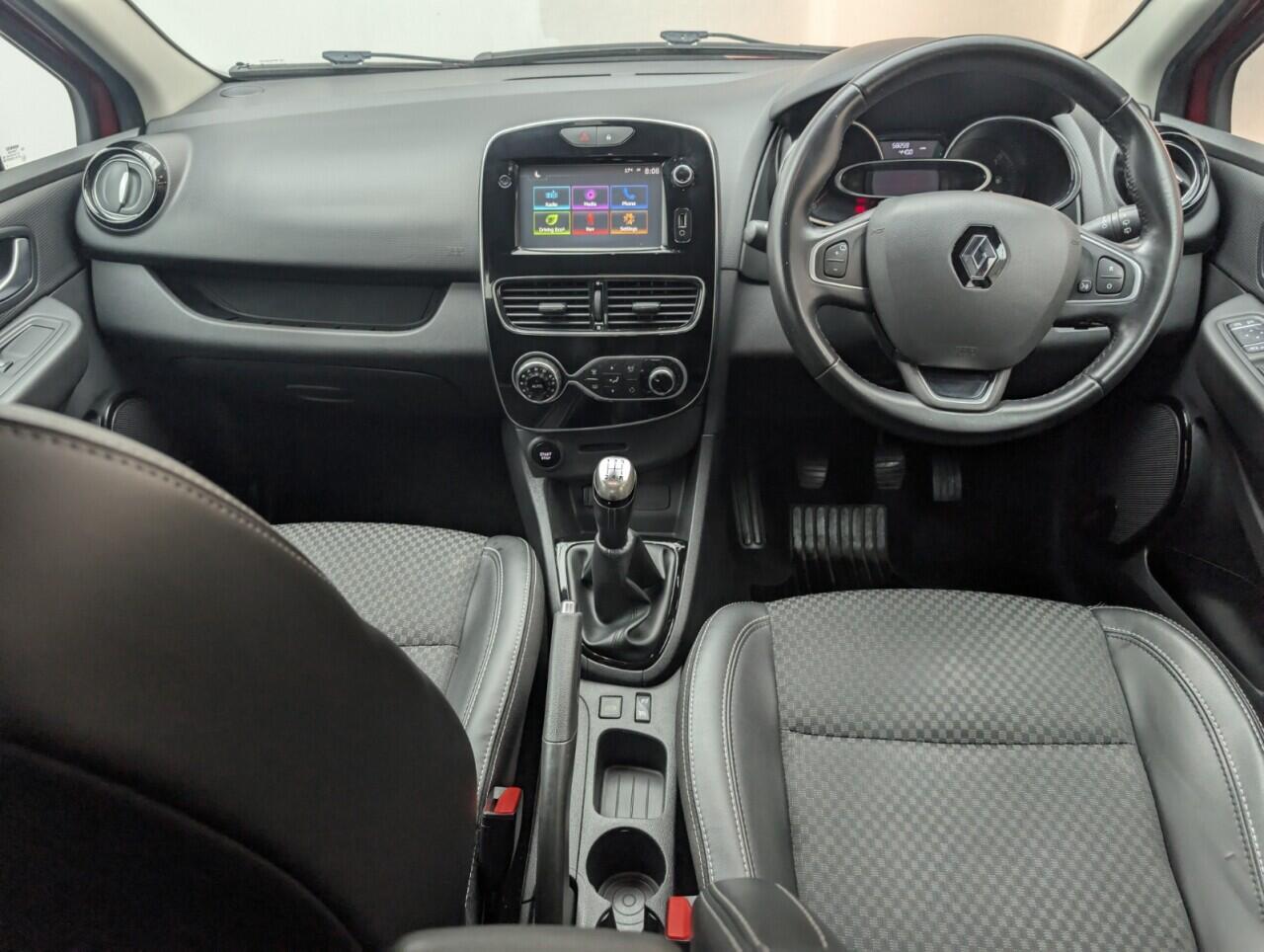 Used Renault Clio 2017 for sale - 76425605: Photo 23