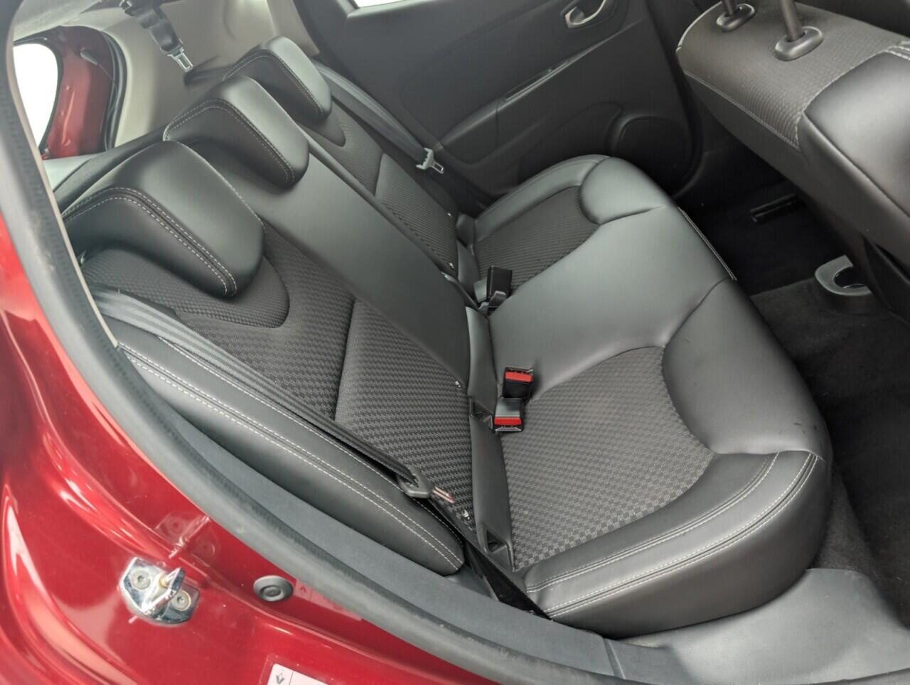 Used Renault Clio 2017 for sale - 76425605: Photo 24