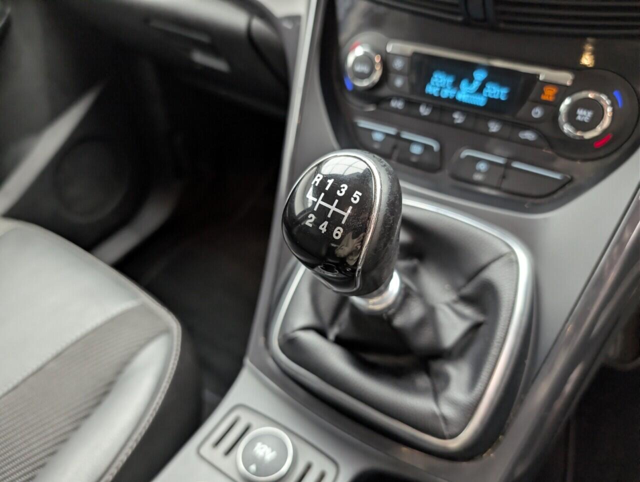 Used Ford Kuga 2016 for sale - 76585241: Photo 16