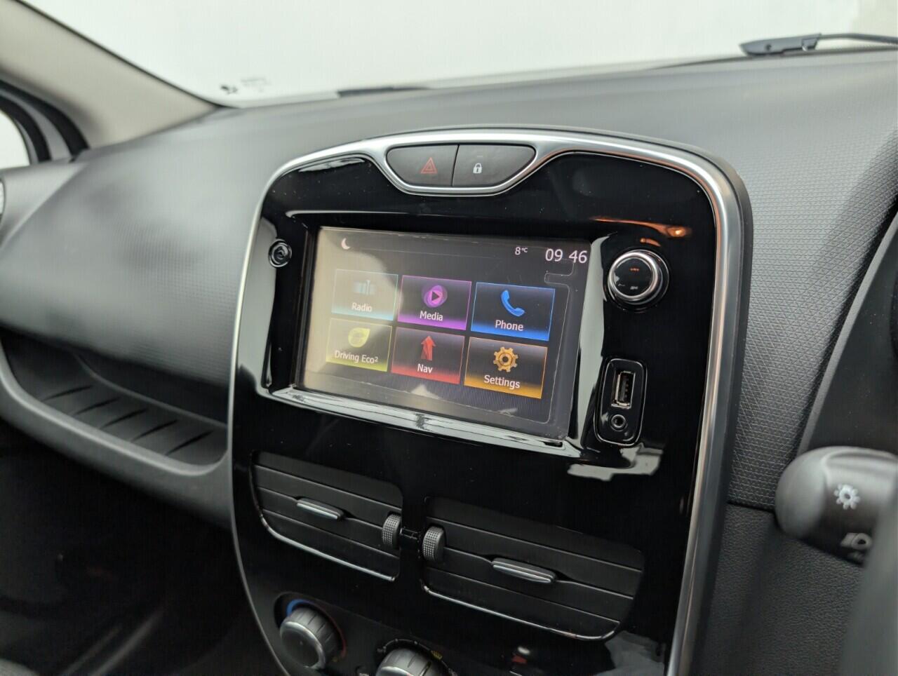 Used Renault Clio 2016 for sale - 76538088: Photo 14