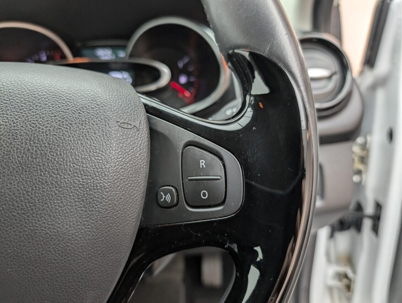 Used Renault Clio 2016 for sale - 76538088: Photo 19