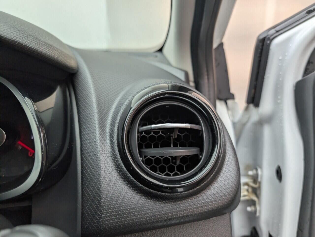 Used Renault Clio 2016 for sale - 76538088: Photo 20