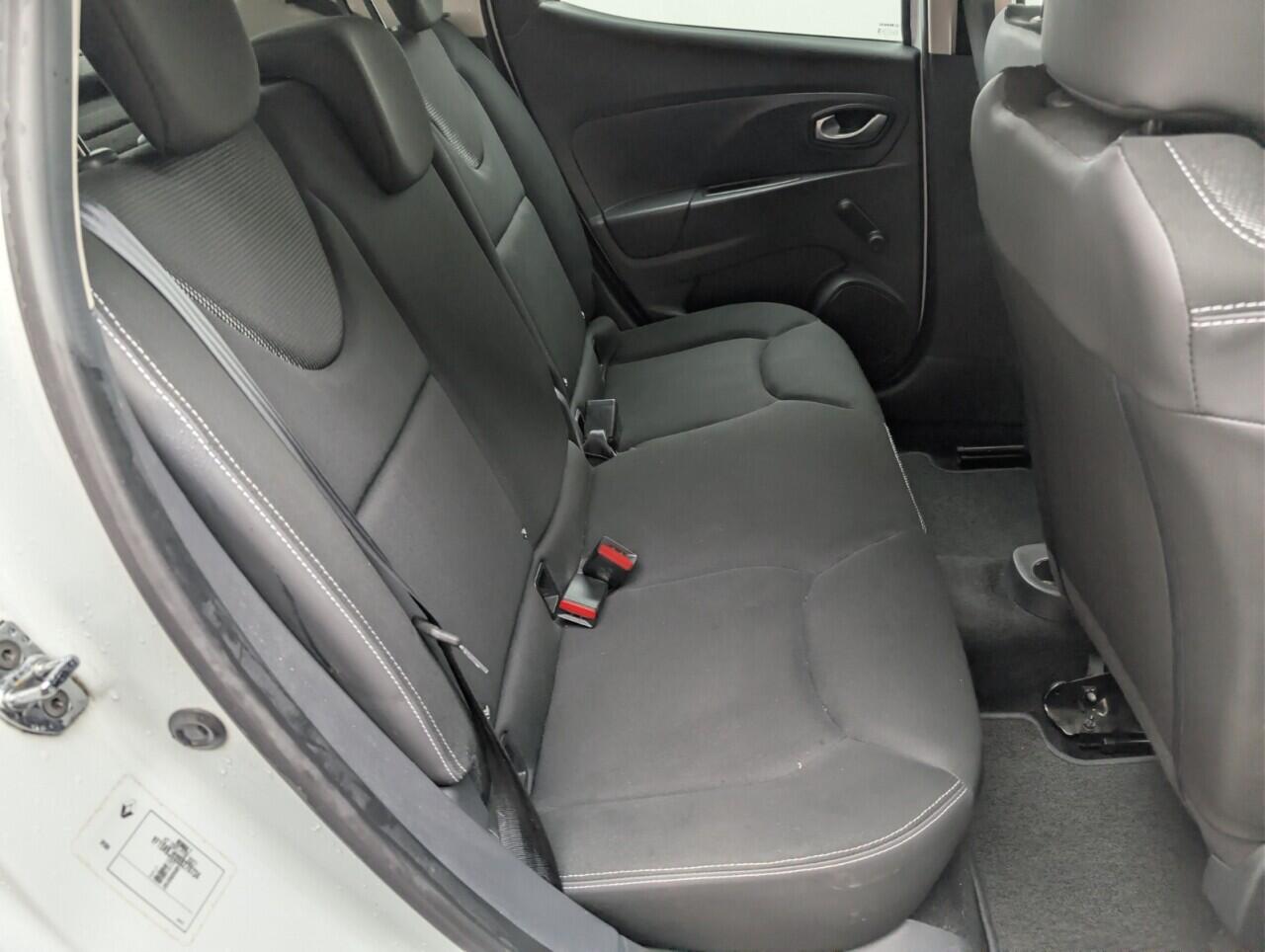 Used Renault Clio 2016 for sale - 76538088: Photo 24