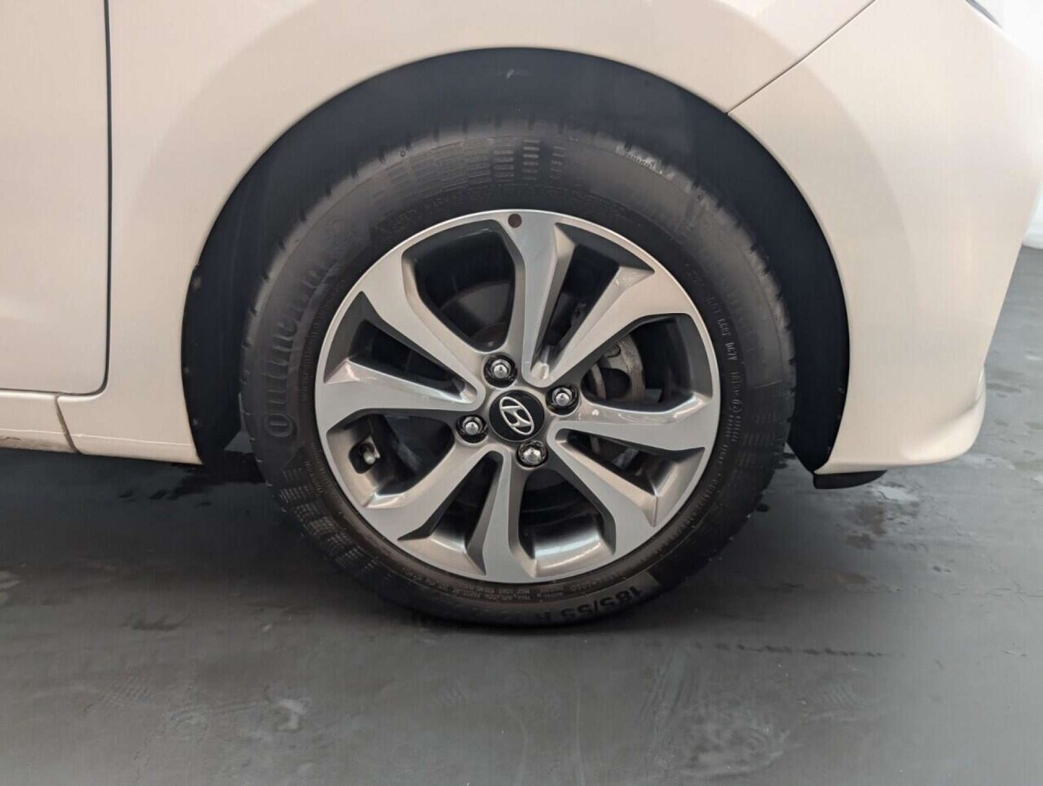 Used Hyundai i10 2019 for sale - 77713826: Photo 10