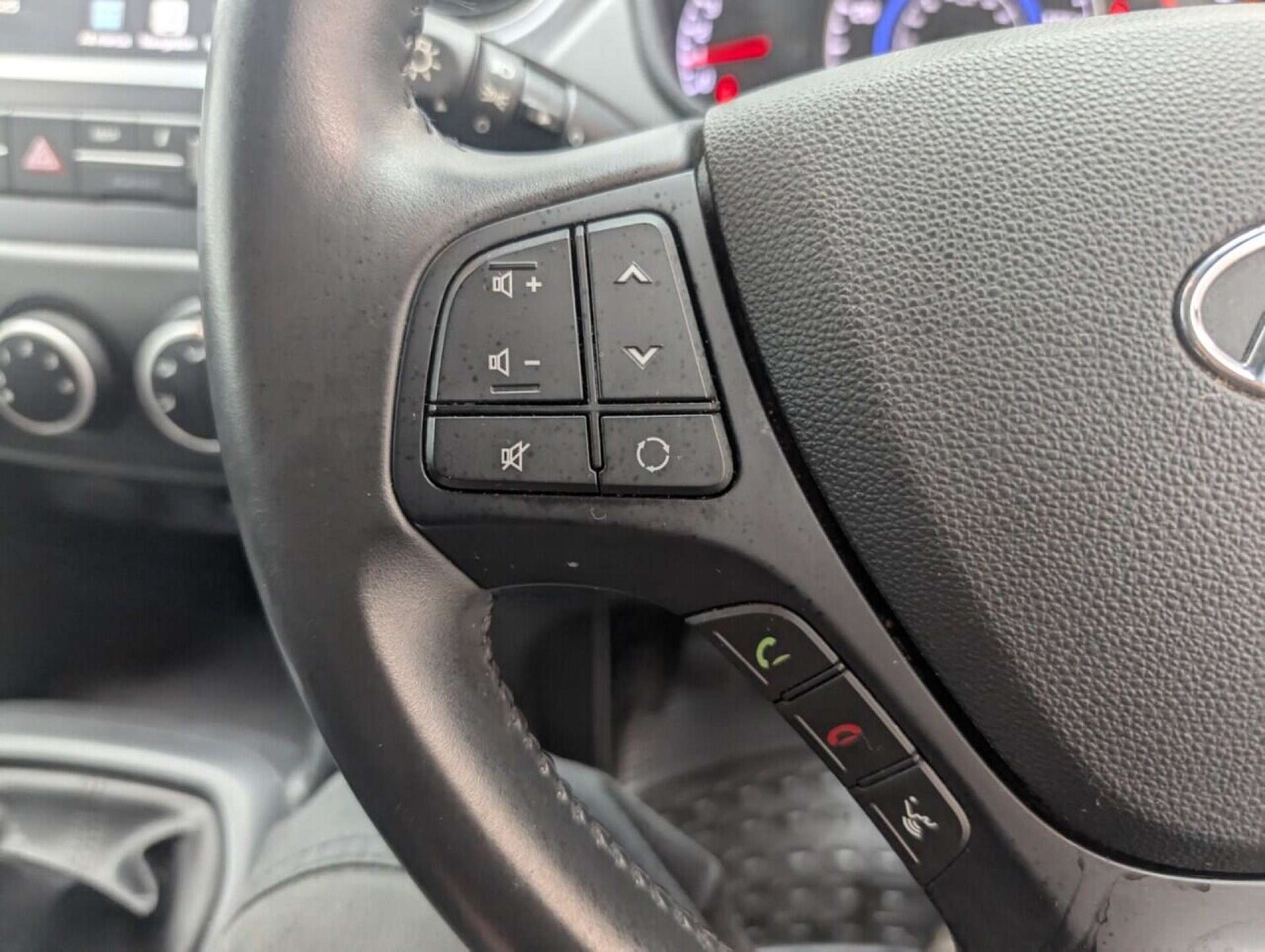 Used Hyundai i10 2019 for sale - 77713826: Photo 18