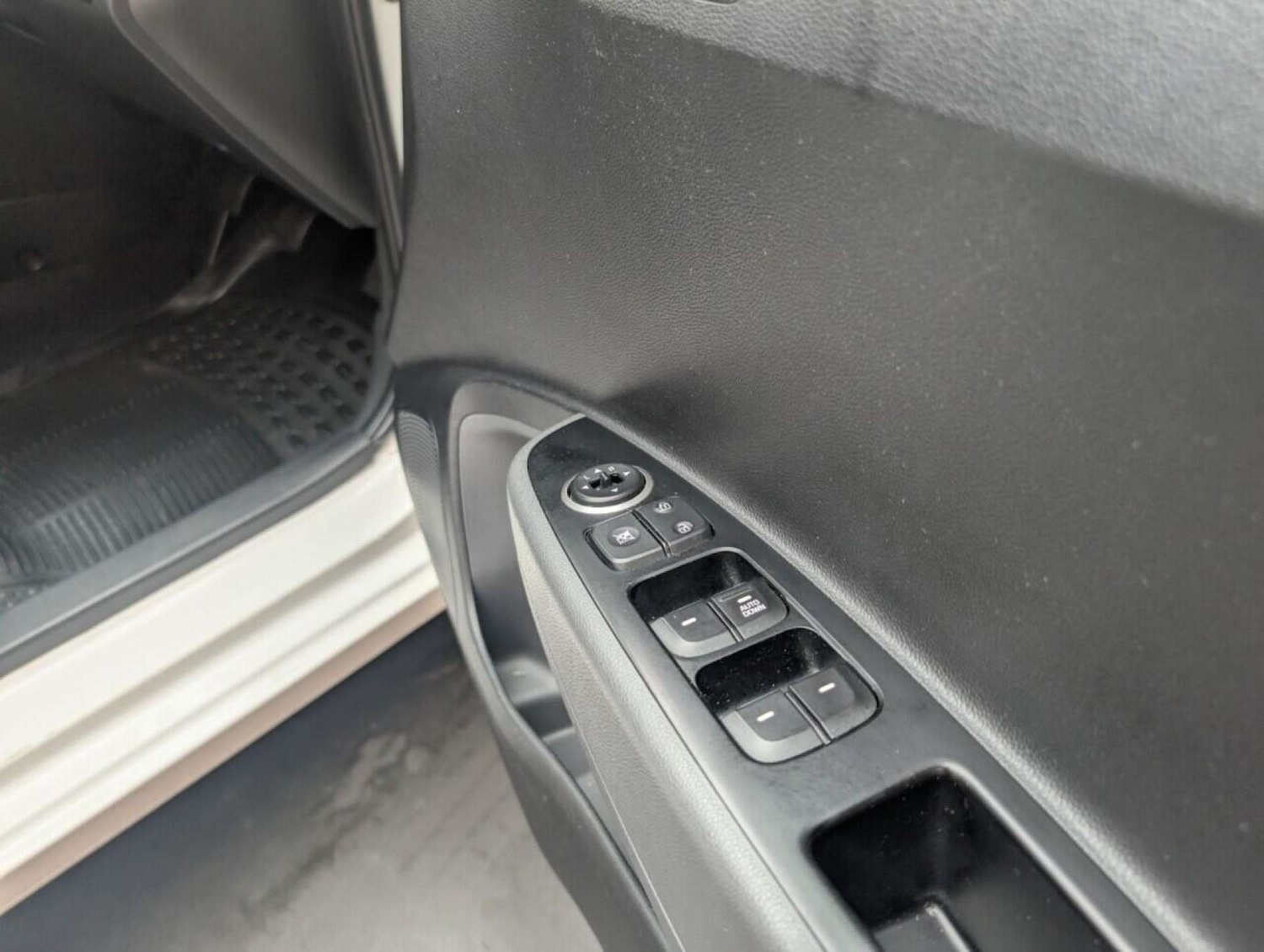 Used Hyundai i10 2019 for sale - 77713826: Photo 20