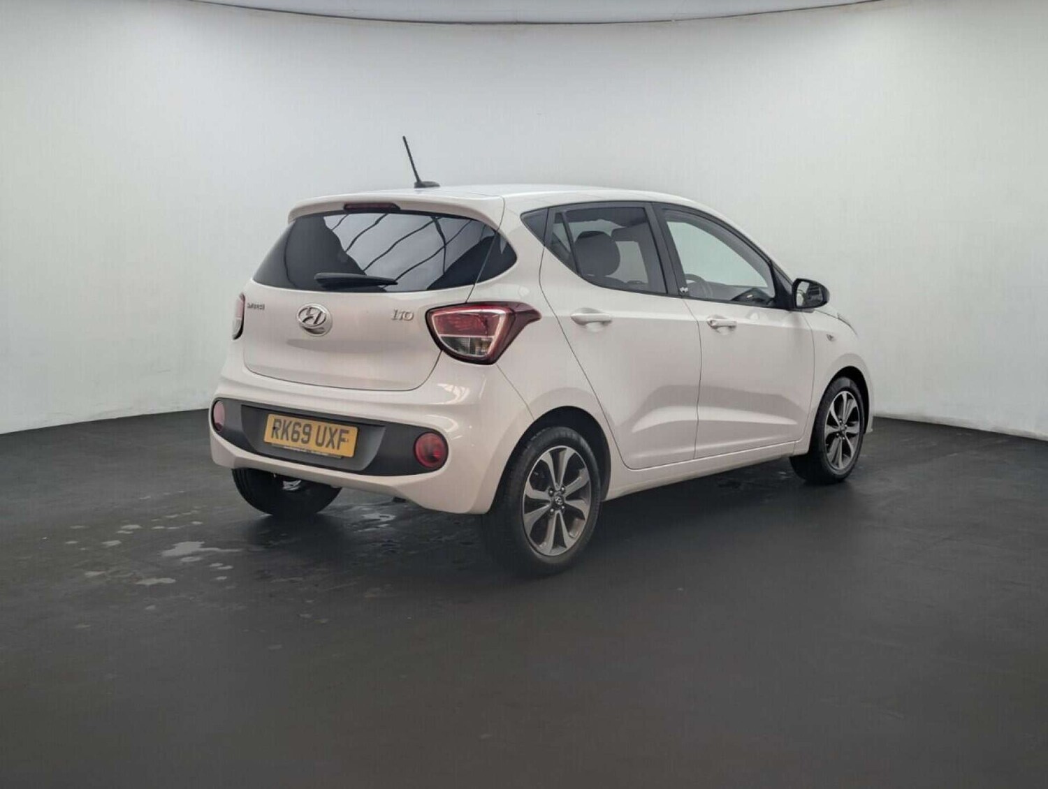 Used Hyundai i10 2019 for sale - 77713826: Photo 8