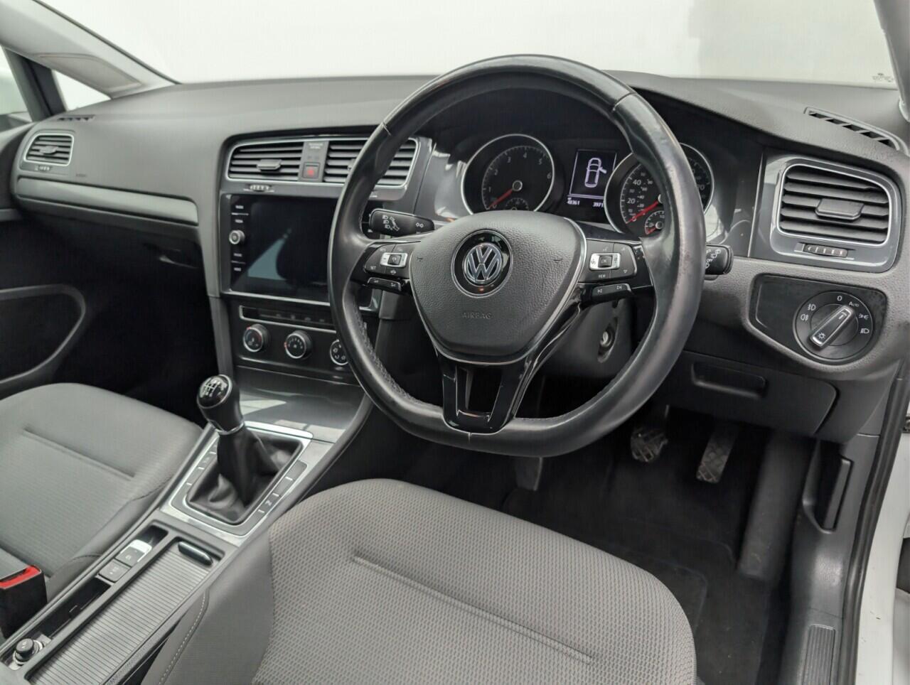 Used Volkswagen Golf 2019 for sale - 77238112: Photo 11