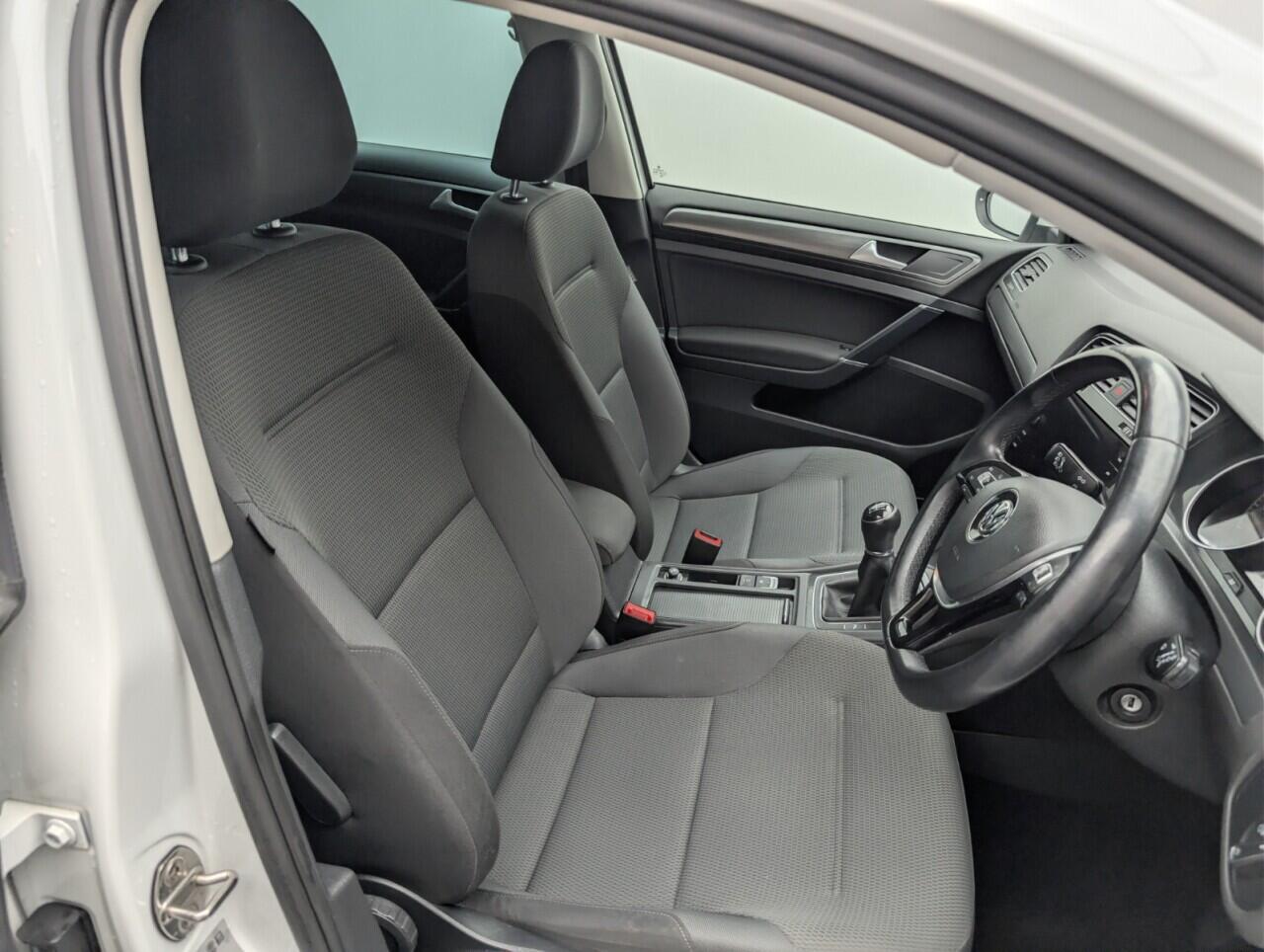 Used Volkswagen Golf 2019 for sale - 77238112: Photo 12