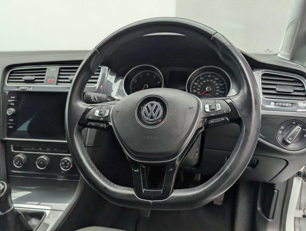 Used Volkswagen Golf 2019 for sale - 77238112: Photo 24