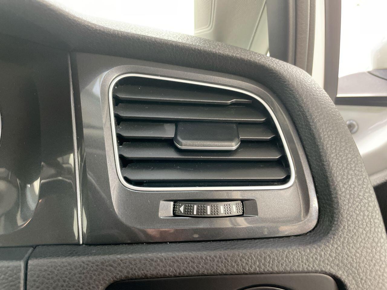 Used Volkswagen Golf 2019 for sale - 77238112: Photo 63