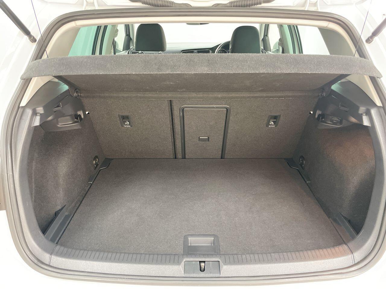 Used Volkswagen Golf 2019 for sale - 77238112: Photo 69