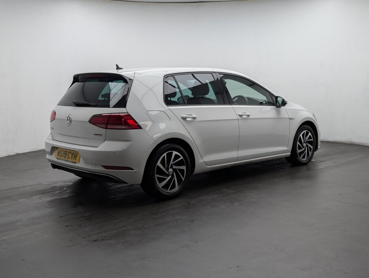 Used Volkswagen Golf 2019 for sale - 77238112: Photo 8