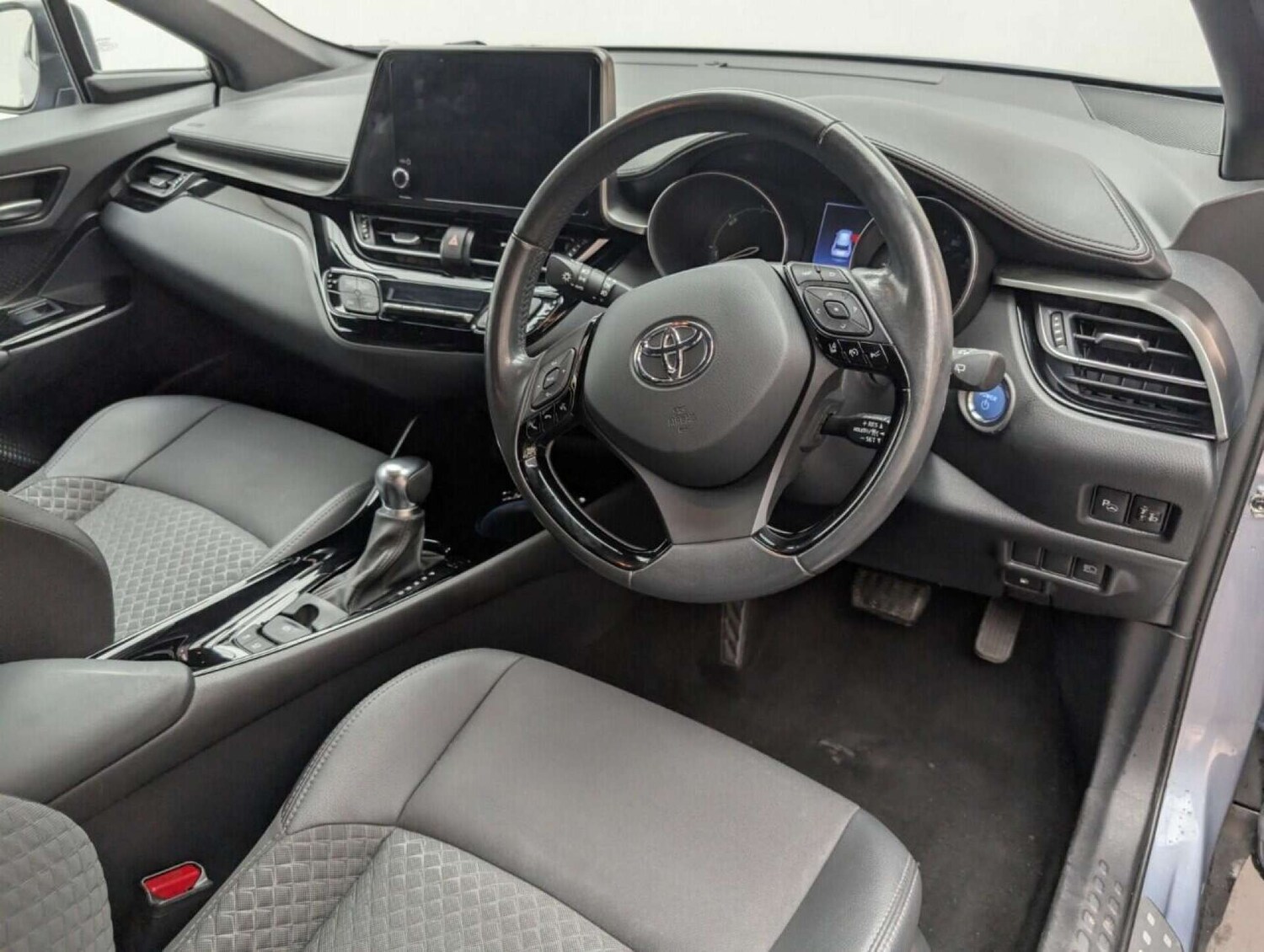 Used Toyota C-HR 2022 for sale - 77713777: Photo 11