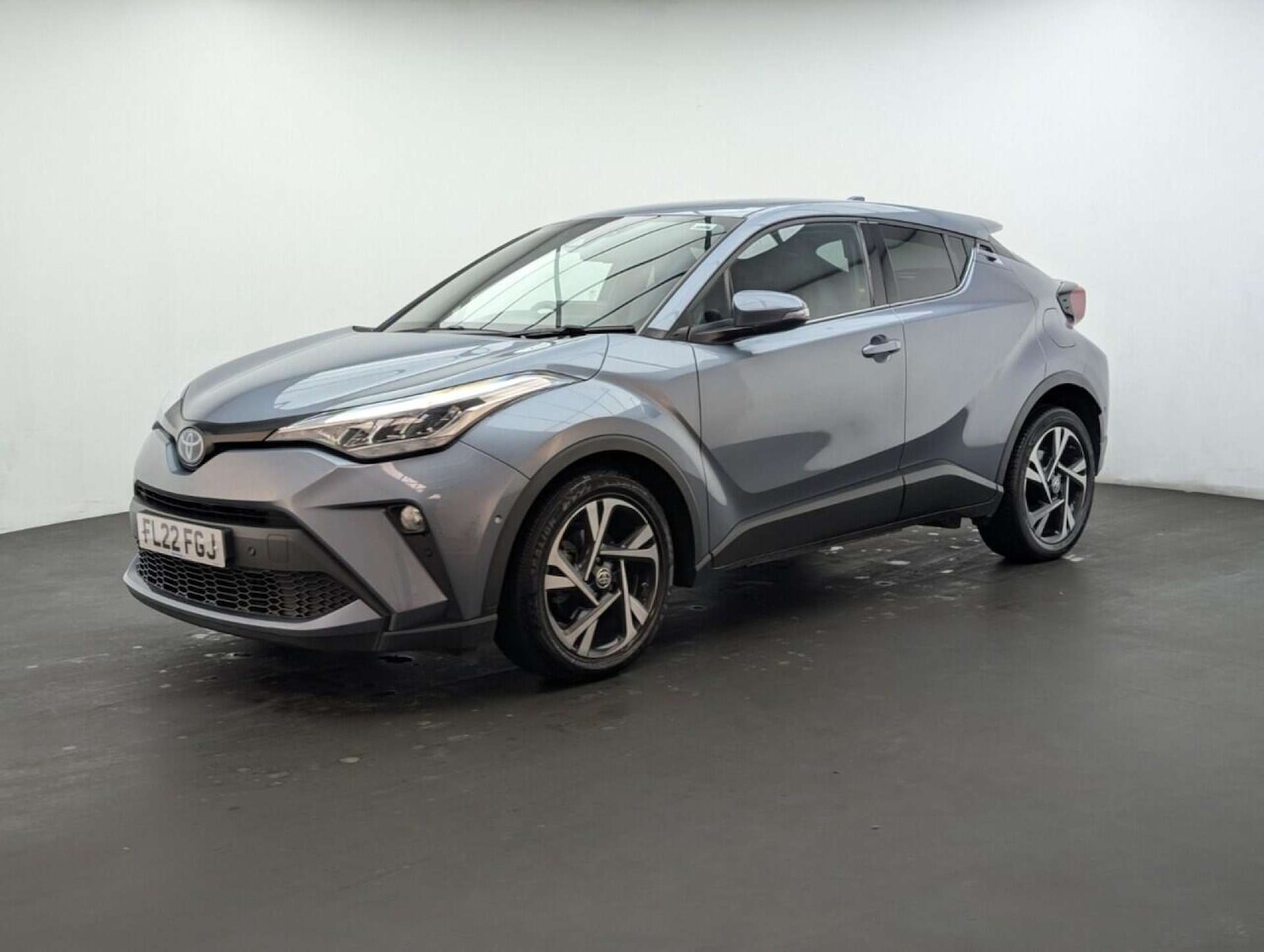 Used Toyota C-HR 2022 for sale - 77713777: Photo 4
