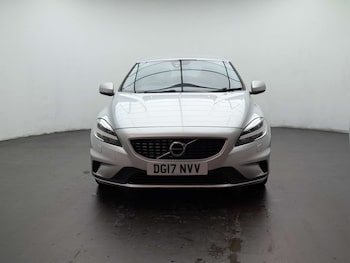 Used Volvo V40 2017 for sale - 78629882: Photo