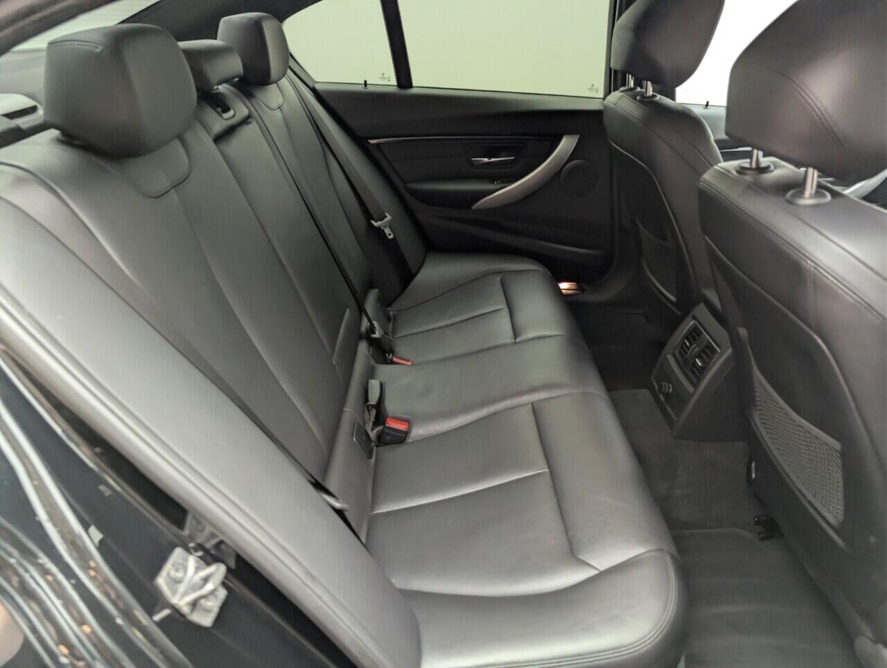 Used BMW 3 Series 2017 for sale - 76824496: Photo 23