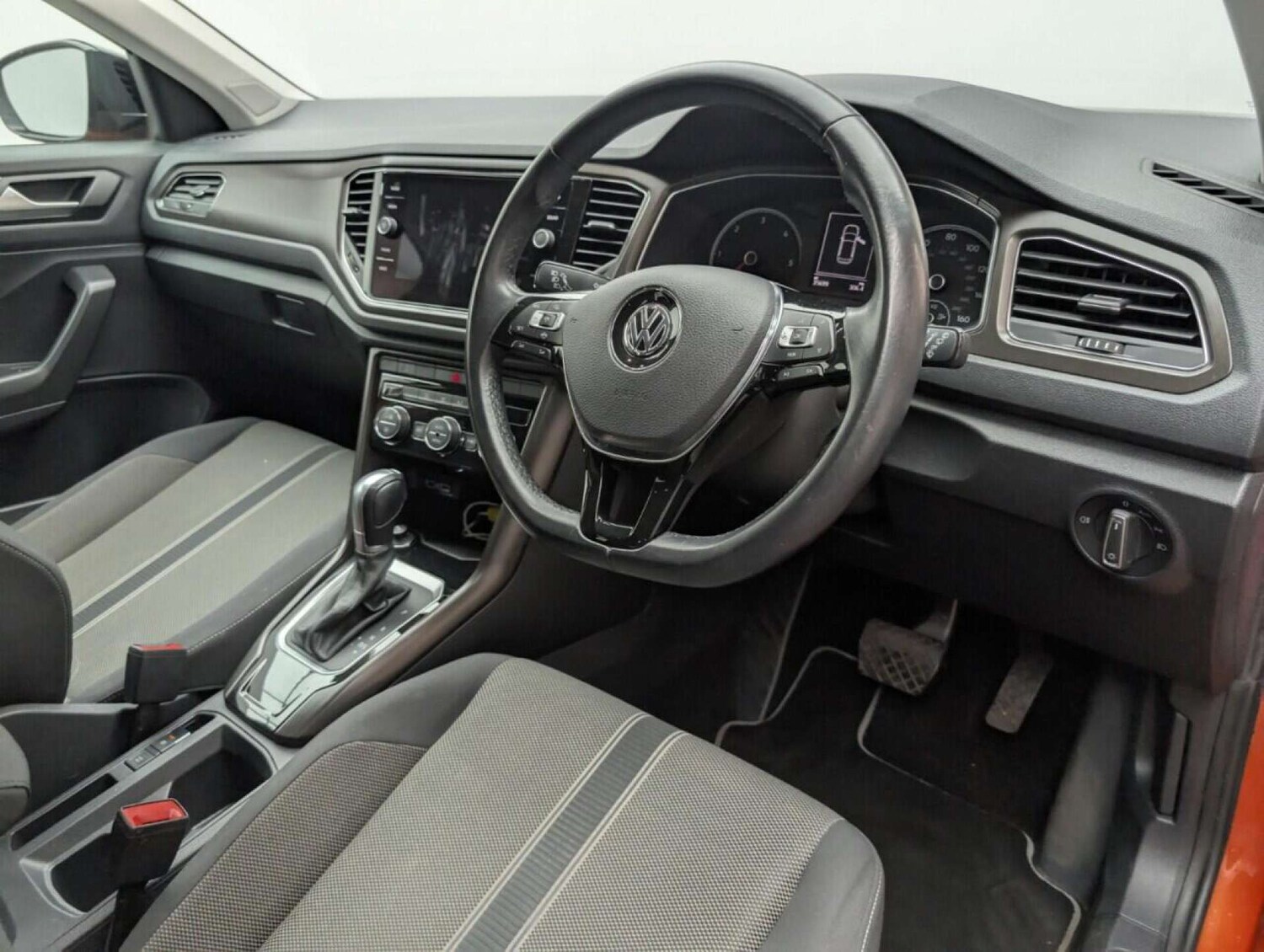 Used Volkswagen T-Roc 2019 for sale - 77713413: Photo 11