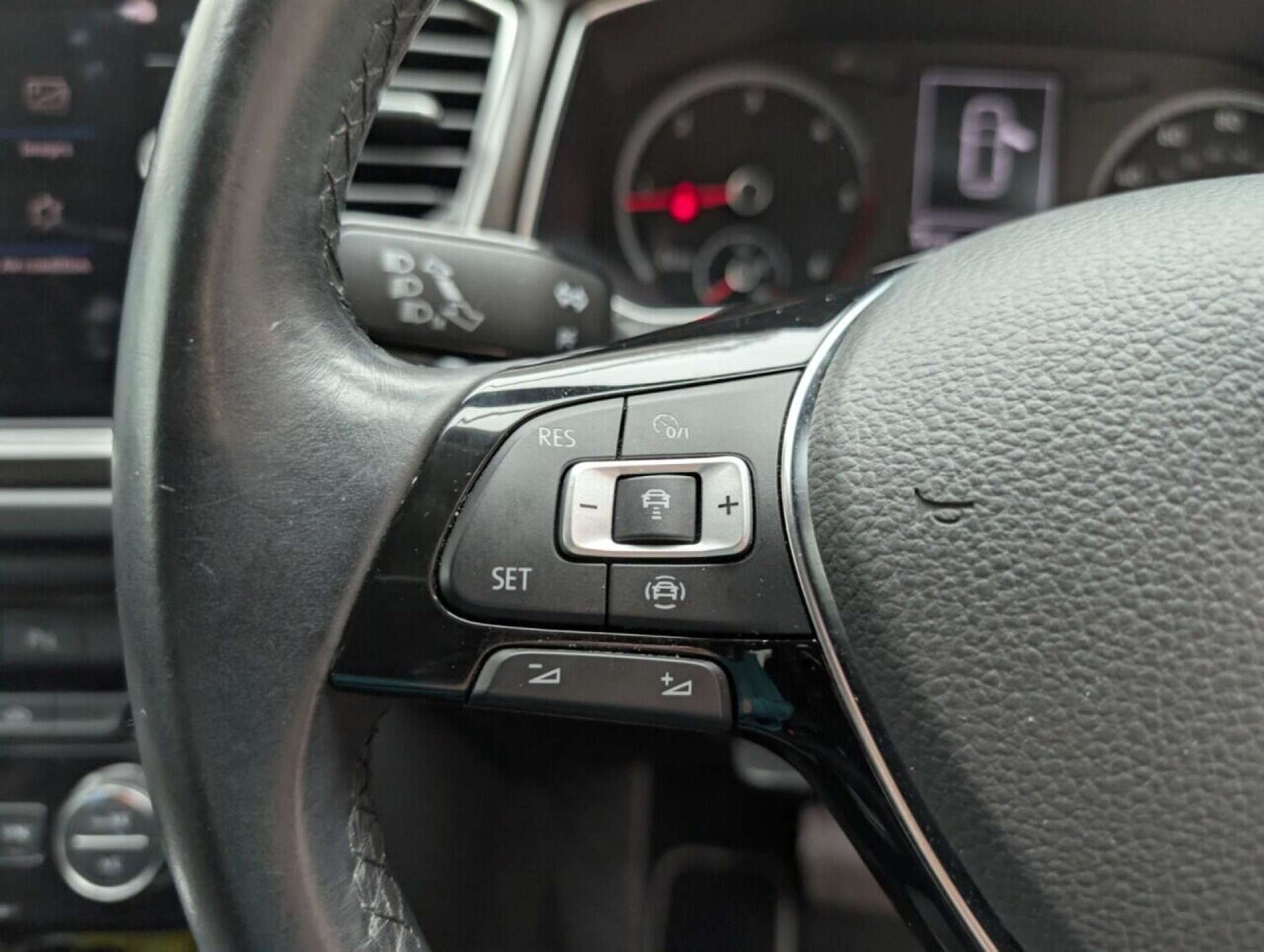 Used Volkswagen T-Roc 2019 for sale - 77713413: Photo 19