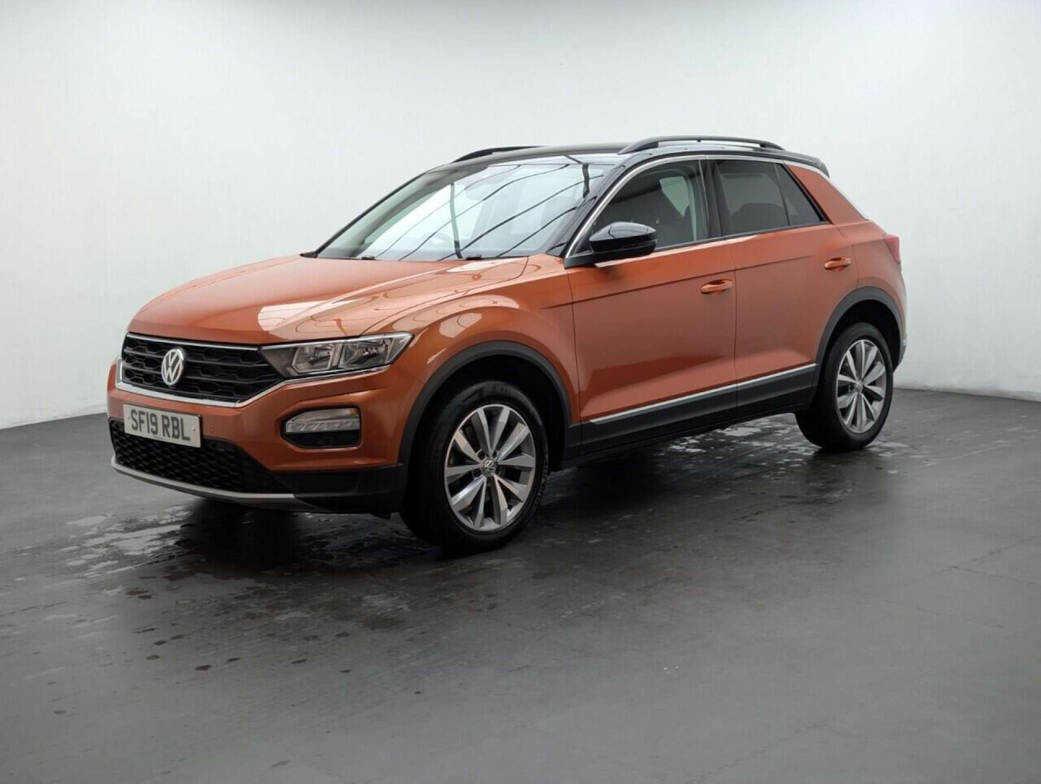Used Volkswagen T-Roc 2019 for sale - 77713413: Photo 4