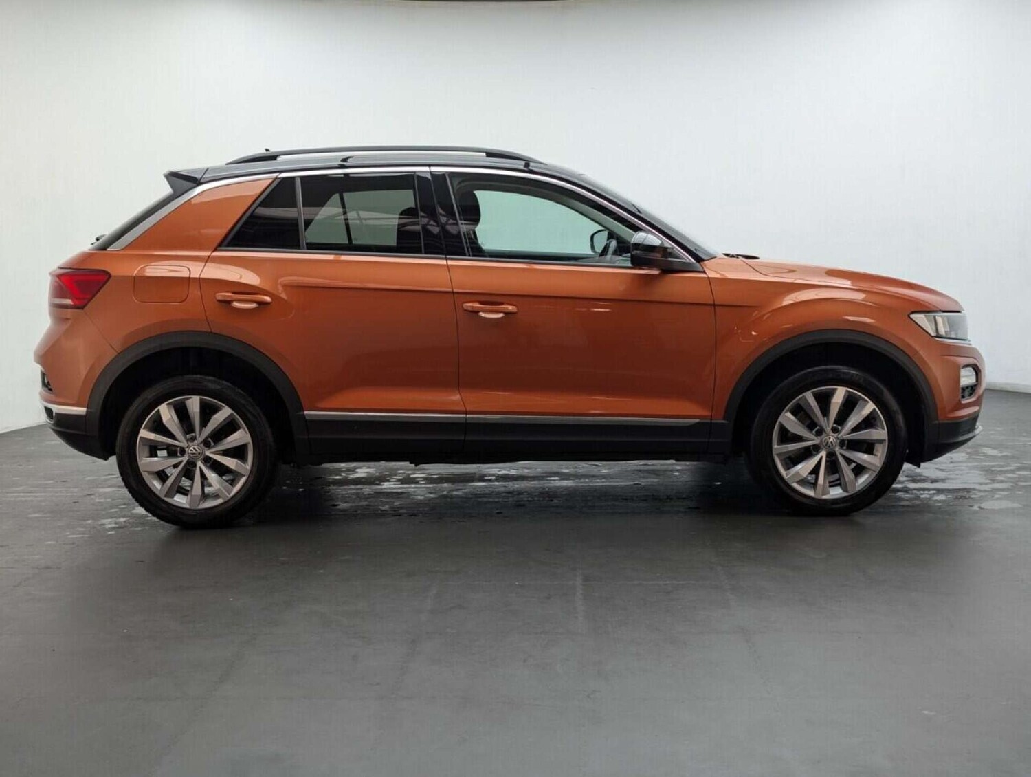 Used Volkswagen T-Roc 2019 for sale - 77713413: Photo 9