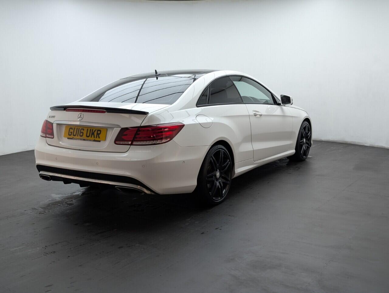 Used Mercedes-Benz E Class 2016 for sale - 76424297: Photo 8