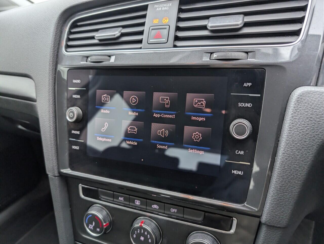 Used Volkswagen Golf 2018 for sale - 77626032: Photo 14