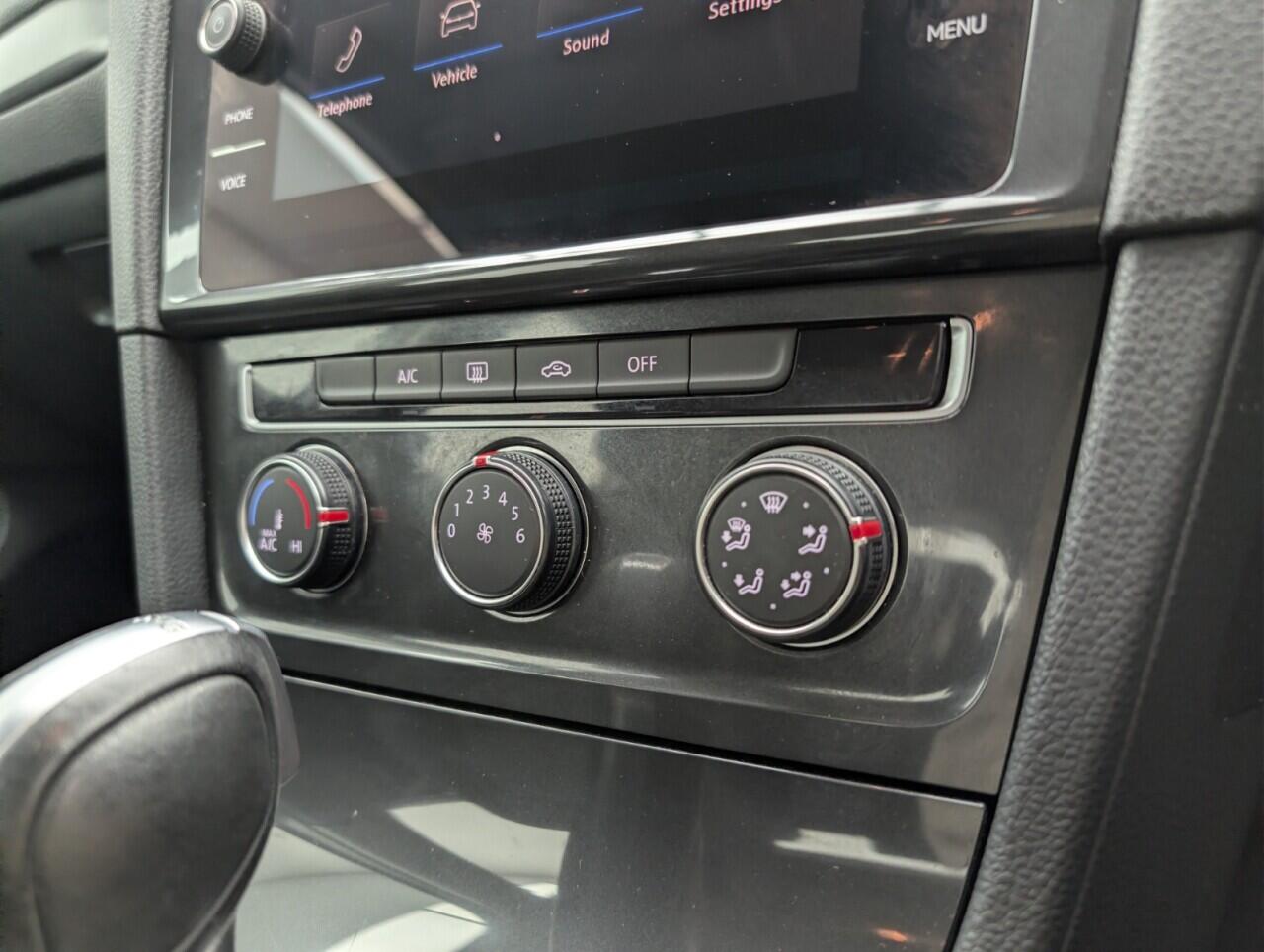 Used Volkswagen Golf 2018 for sale - 77626032: Photo 15