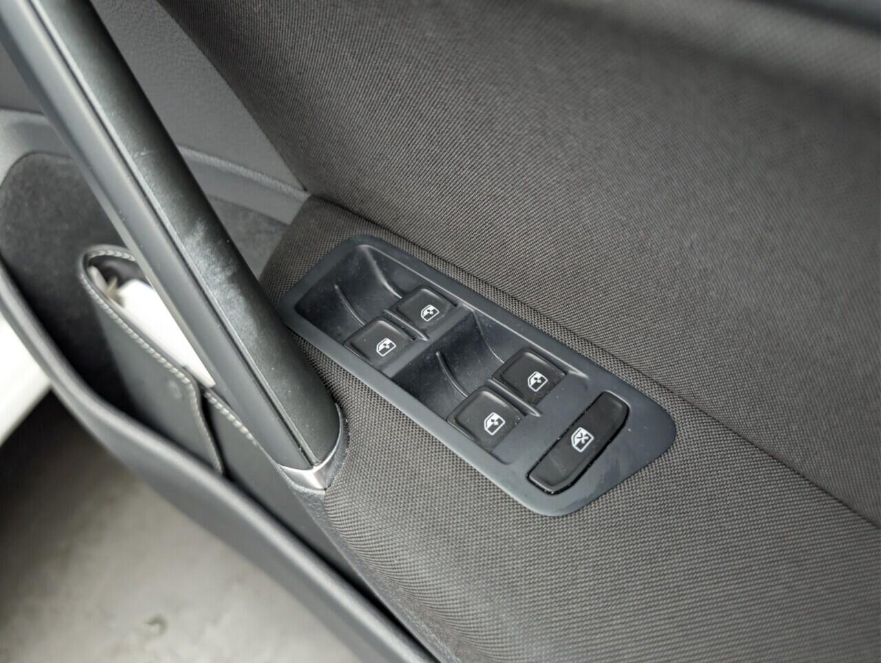 Used Volkswagen Golf 2018 for sale - 77626032: Photo 19