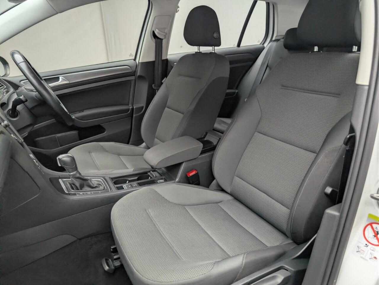 Used Volkswagen Golf 2018 for sale - 77626032: Photo 25