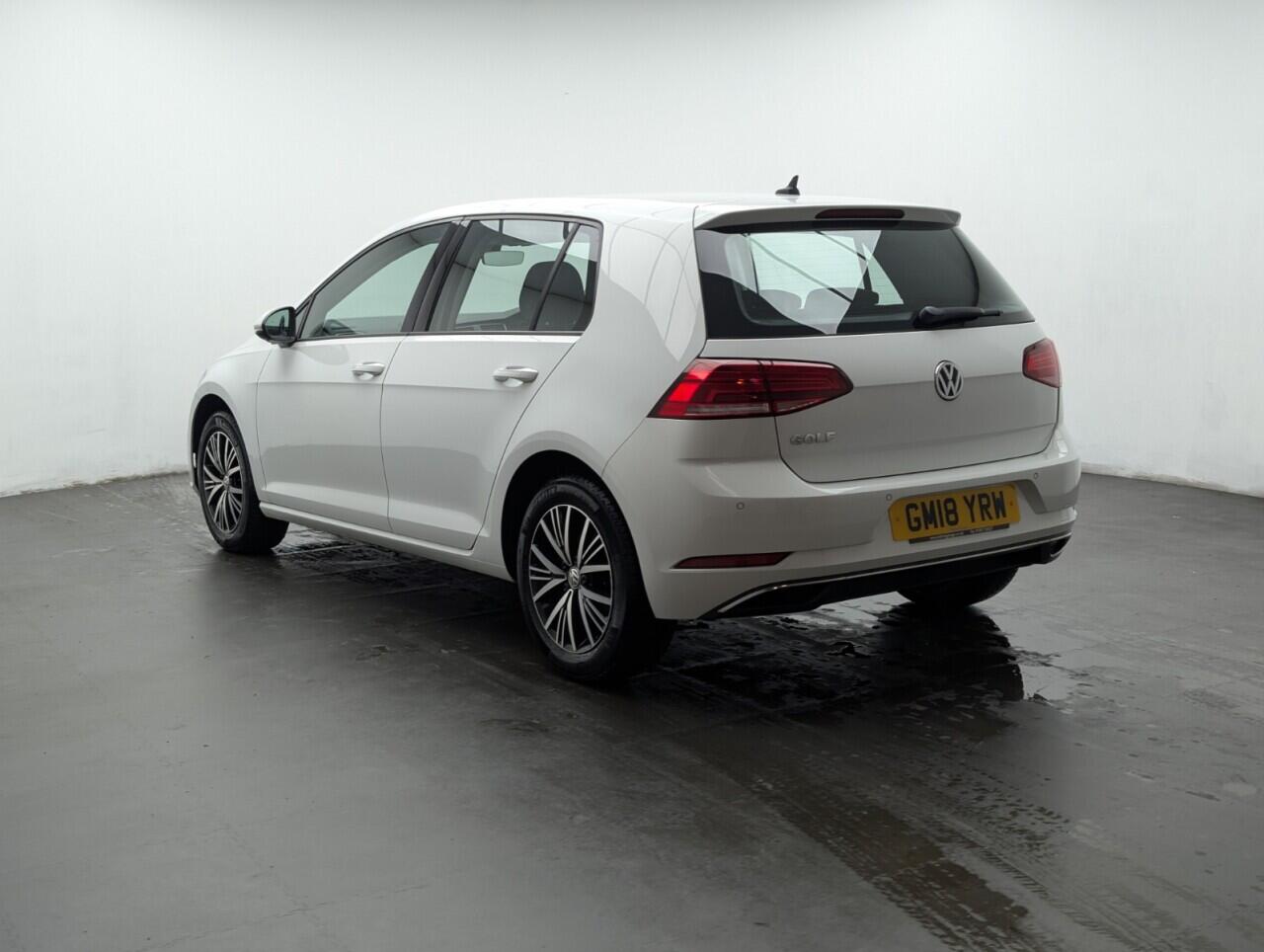 Used Volkswagen Golf 2018 for sale - 77626032: Photo 6