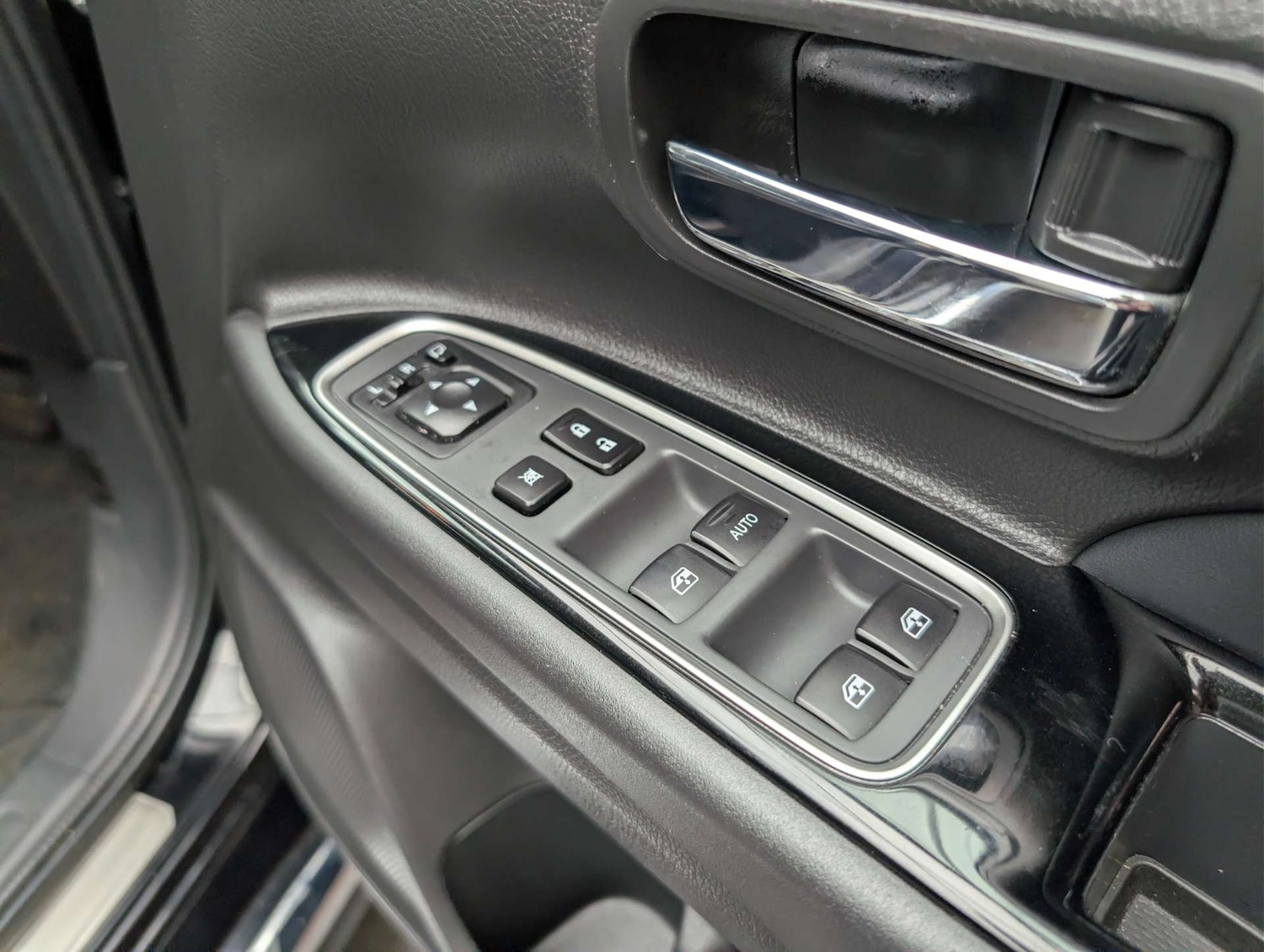 Used Mitsubishi Outlander 2018 for sale - 78106759: Photo 30