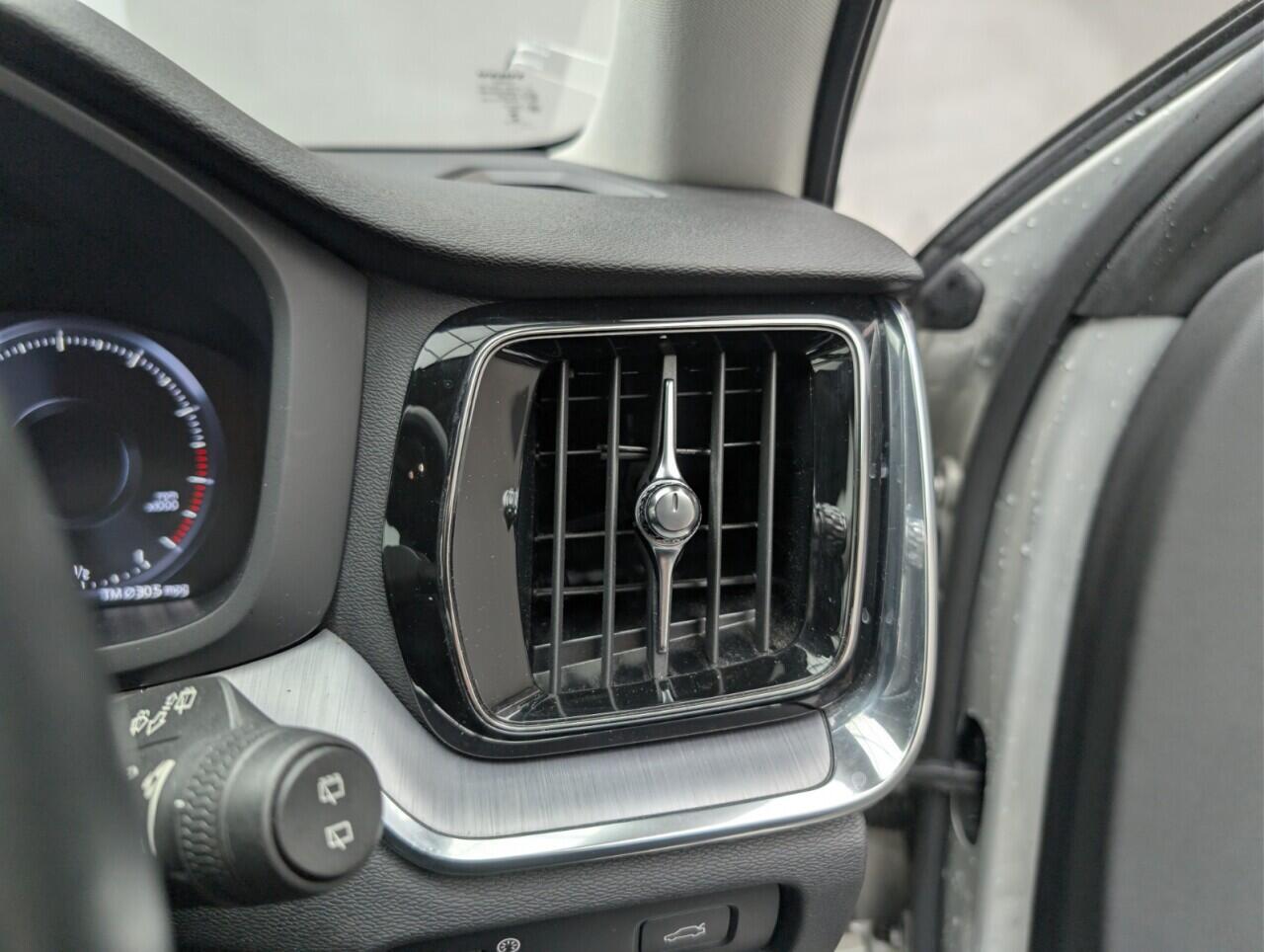 Used Volvo V60 2021 for sale - 77074244: Photo 32