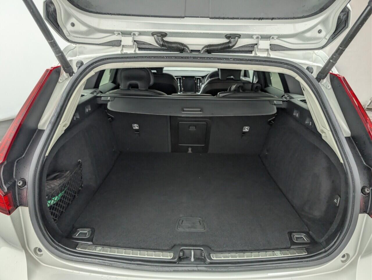 Used Volvo V60 2021 for sale - 77074244: Photo 38